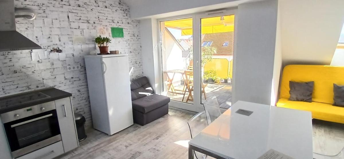 8X8 Tetoter Apartman Szeged Exterior foto